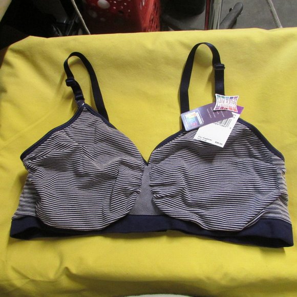 Hanes Intimates & Sleepwear Hanes Comfort Flex Fit Anchor Navy Bra